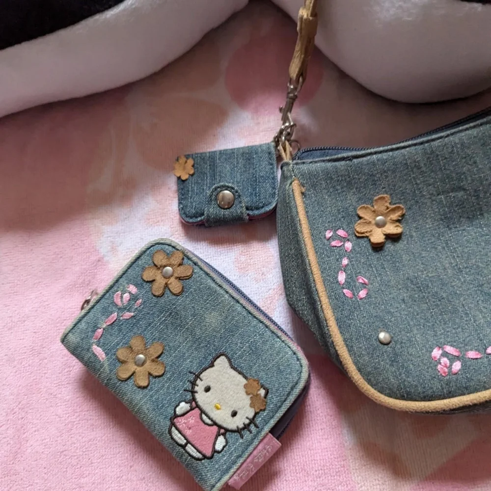 Hello kitty Denim purse set with wallet Faded Discoloration - Picture 7 of 7